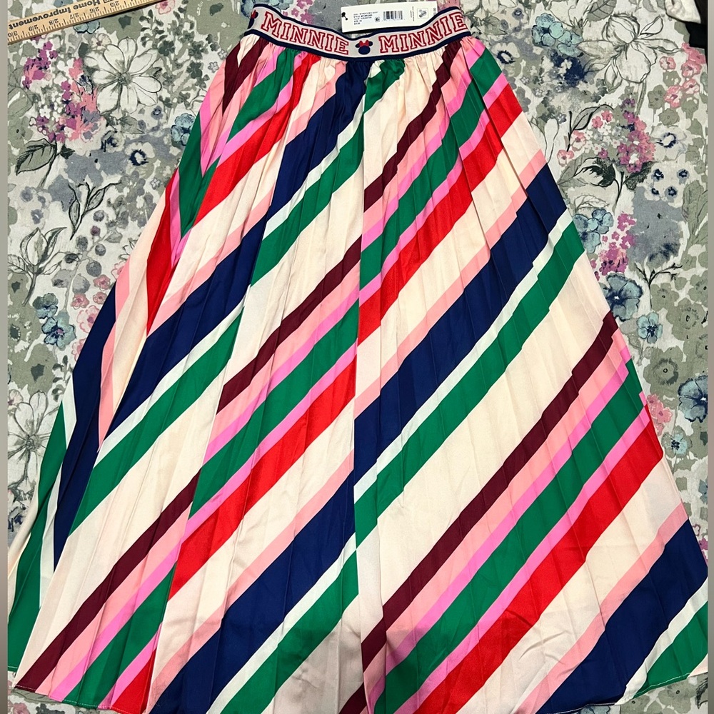 NWT Disney Minnie midi skirt